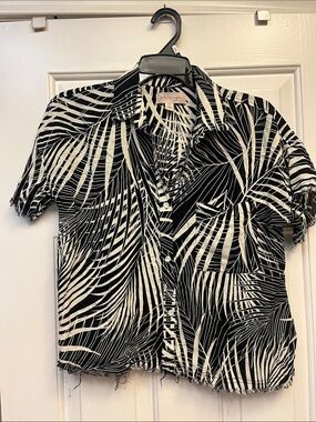 philosophy Black & Beige Palm-Print Crop Shirt M
